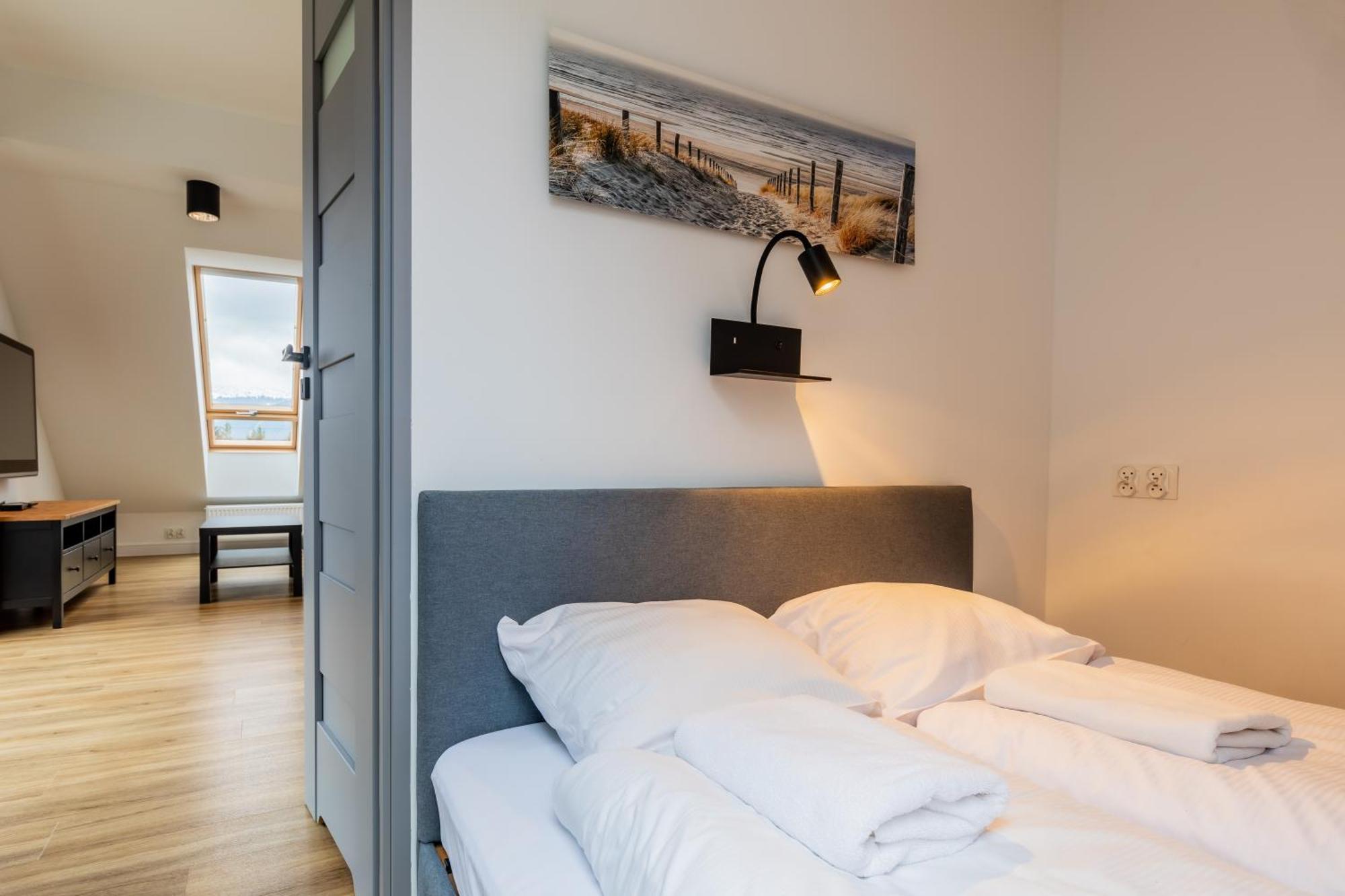 Rentplanet - Apartamenty Schroniskowa 스클라르스카포렘바 외부 사진