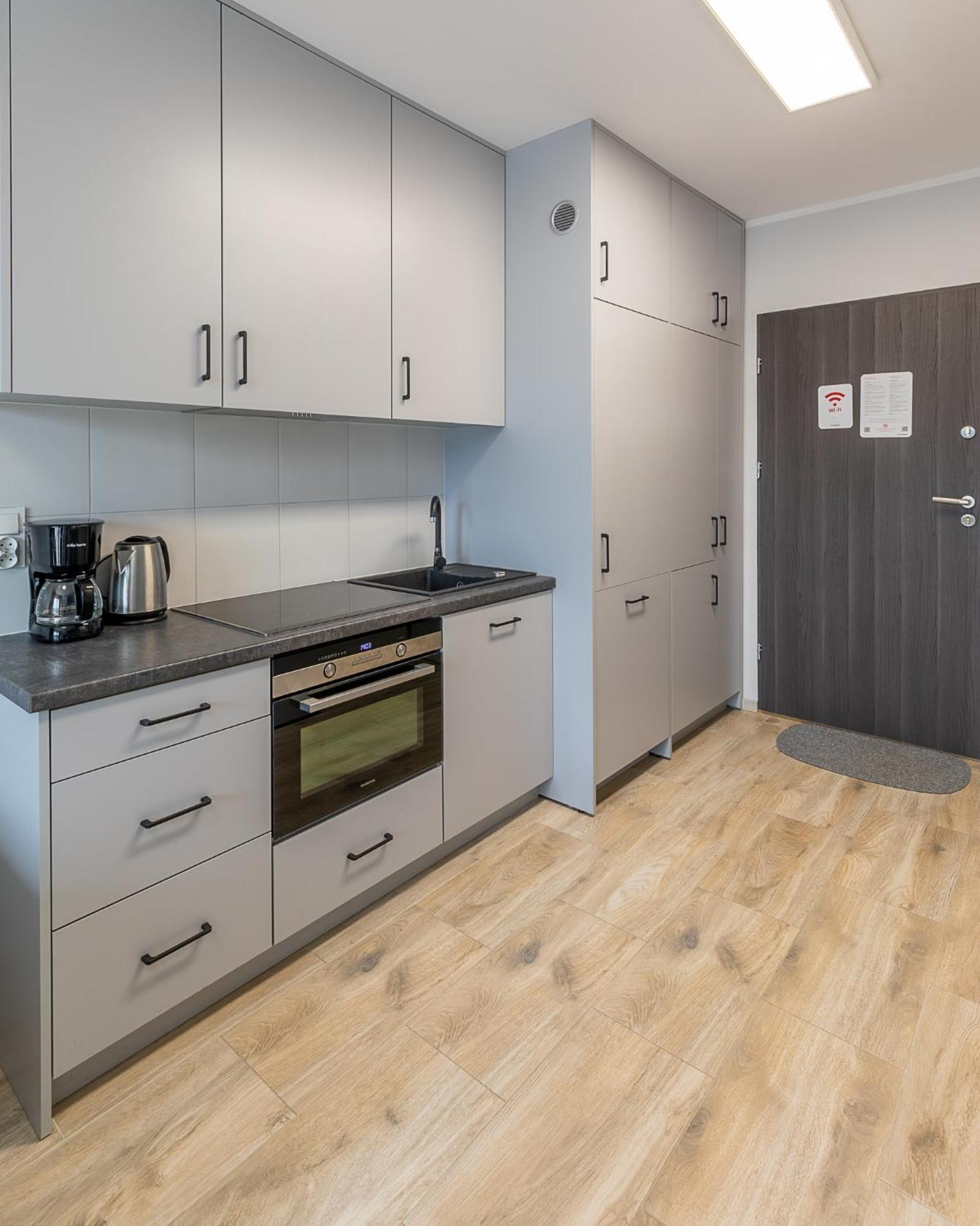 Rentplanet - Apartamenty Schroniskowa 스클라르스카포렘바 외부 사진